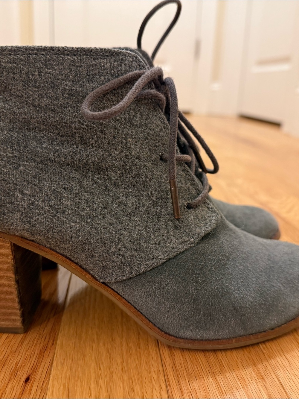 Toms Lunata Suede Lace-Up Ankle Boots